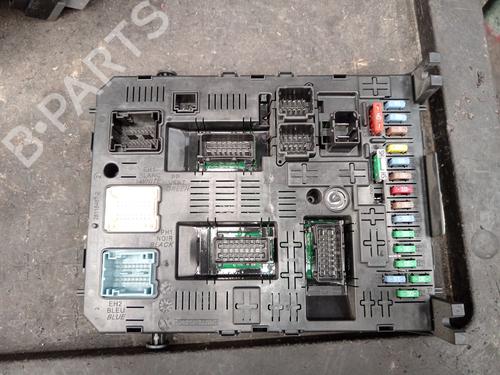 Used Fuse box Fuse box 36645195 36645195