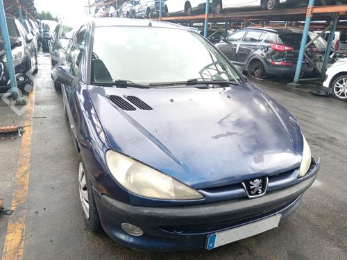 Fuse box PEUGEOT 206 Hatchback (2A/C) 1.4 HDi eco 70 | BP30775733E1