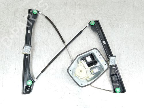 Lève-vitre avant droit VW GOLF PLUS V (5M1, 521) 2.0 TDI 16V (140 hp) 31880695