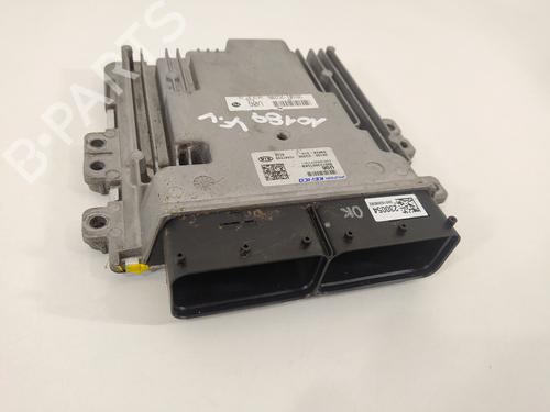 Engine control unit (ECU) KIA CEED (CD) [2018-2024]  13583310