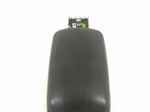 Used Armrest / Center console FORD FOCUS III [2010-2020]  11931317