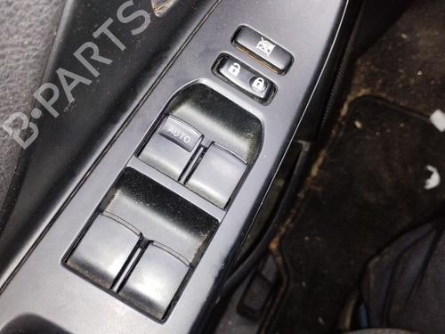 Used Left front window switch Left front window switch TOYOTA YARIS (_P13_) 1.5 Hybrid (NHP130_, NHP130) (101 hp) 34704134 34704134