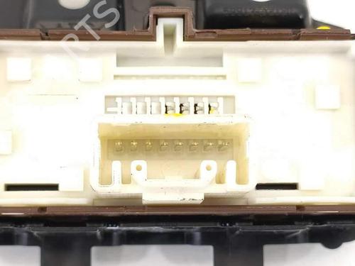 Switch TOYOTA AURIS (_E18_) 1.8 Hybrid (ZWE186_, ZWE186R) | BP8187496I30 - Image 4
