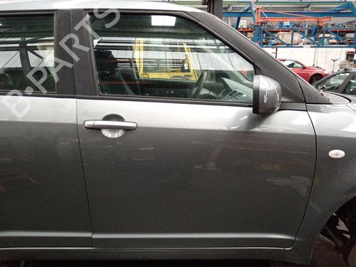Dør høyre foran SUZUKI SWIFT III (MZ, EZ) [2005-2025]  18418763