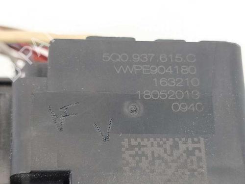 Fuse box VW GOLF VII (5G1, BQ1, BE1, BE2) | BP8083348E1