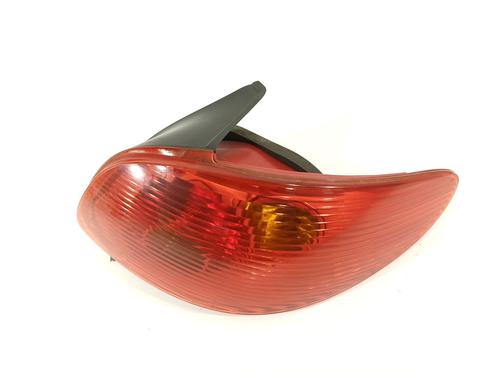 Right taillight PEUGEOT 206 Hatchback (2A/C) 1.4 HDi eco 70 | BP24738535C35 