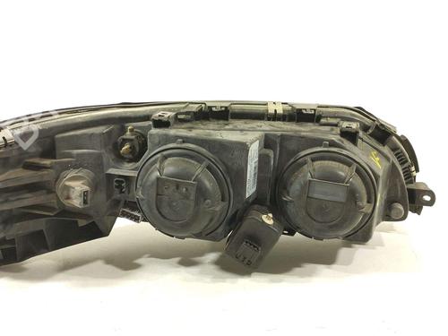 Left headlight VOLVO S60 I (384) 2.4 D | BP38873042C28 - Image 6