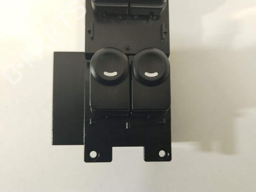 Left front window switch HYUNDAI i30 (FD) 1.6 CRDi | BP37175400I27 - Image 2