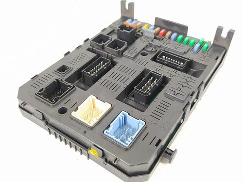 Used Fuse box Fuse box CITROËN C4 I (LC_) 1.6 HDi (109 hp) 10108306 10108306