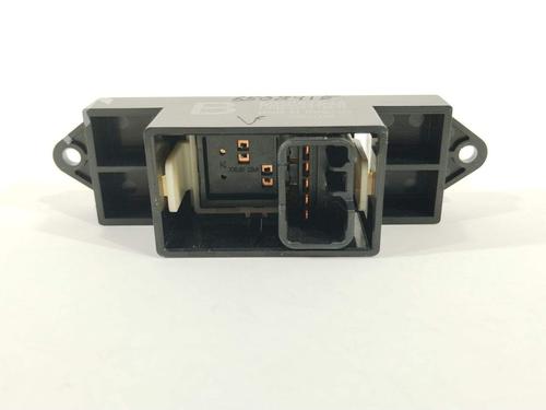 Right rear window switch CITROËN C4 AIRCROSS 1.6 HDi 115 | BP27563798I28 - Image 4