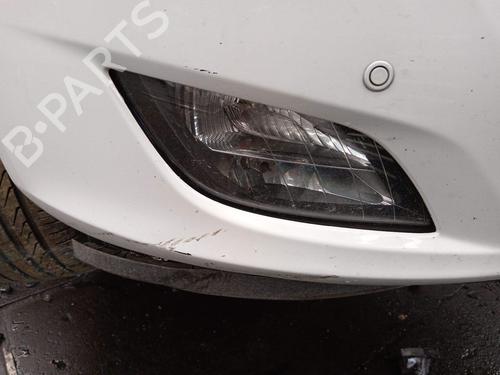 Used Right front fog light Right front fog light 38616448 38616448