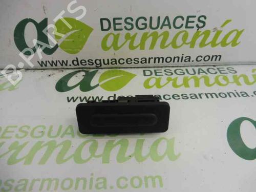 Used Tailgate handle PEUGEOT 2008 I (CU_) [2013-2025]  1852620