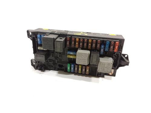 Used Fuse box MERCEDES-BENZ E-CLASS (W211) E 320 CDI (211.026) (204 hp) 22196423