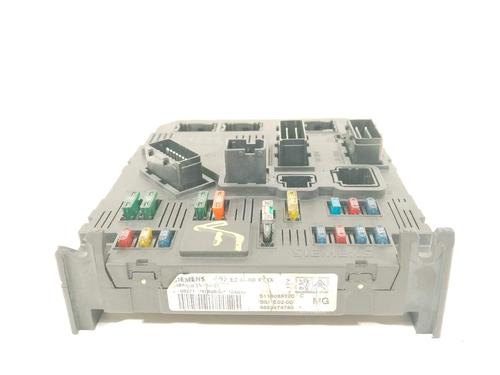 Used Fuse box Fuse box 34157720 34157720