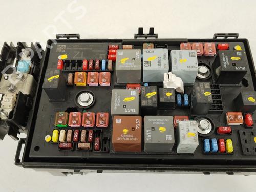 Used Fuse box Fuse box OPEL ASTRA J Saloon 1.7 CDTI (69) (131 hp) 33236357 33236357