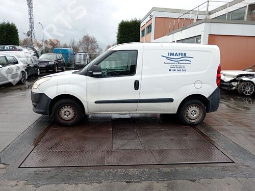 Brugte FIAT DOBLO Cargo (263_) 1.3 D Multijet (90 hp) 4359519