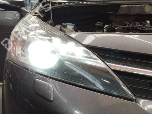 Used Right headlight Right headlight TOYOTA VERSO (_R2_) 1.6 D4-D (WAR20_) (112 hp) 36325767 36325767