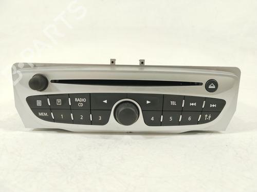 radio-renault-megane-iii-hatchback-bz01_-b3_-2008-32395774 main image