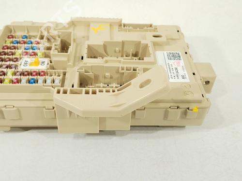 Fuse box HYUNDAI i30 (PDE, PD, PDEN) 1.5 | BP38538677E1 - Image 4