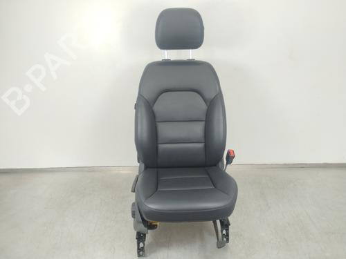 Stol høyre foran MERCEDES-BENZ B-CLASS Sports Tourer (W246, W242) B 200 CDI / d (246.208) (136 hp) 15186767