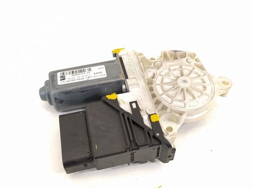 Portierruitmotor rechtsachter SEAT LEON (1P1) [2005-2013]  12253723
