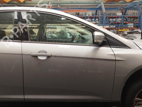 Used Right front door FORD FOCUS III 1.6 TDCi (115 hp) 32498306