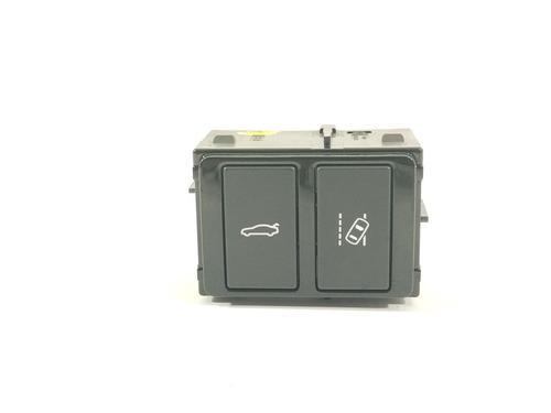 Used Switch JAGUAR XE (X760) [2015-2025]  29605254