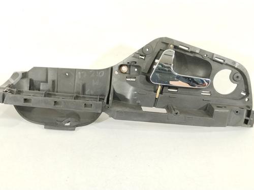 Venstre bagtil invendig håndtag Venstre bagtil invendig håndtag SEAT IBIZA II (6K1) 1.9 TDI (90 hp) 37376447 37376447