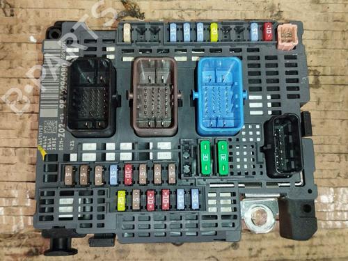 Used Fuse box Fuse box PEUGEOT 308 II (LB_, LP_, LW_, LH_, L3_) 1.2 THP 110 (110 hp) 40062570 40062570