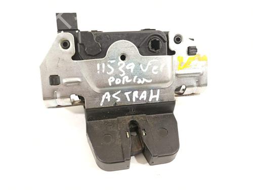 Used Tailgate lock Tailgate lock 21064474 21064474