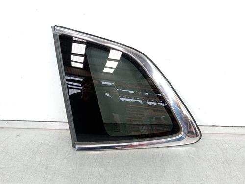 Used Rear left quarter glass Rear left quarter glass 33321592 33321592
