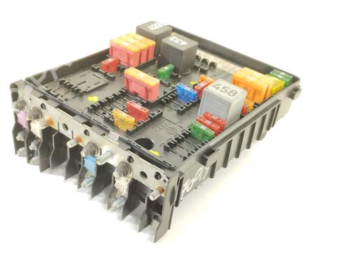 Used Fuse box Fuse box 11134047 11134047