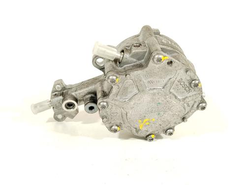 Used Vacuum pump Vacuum pump VW GOLF V Variant (1K5) 1.9 TDI (105 hp) 33204662 33204662