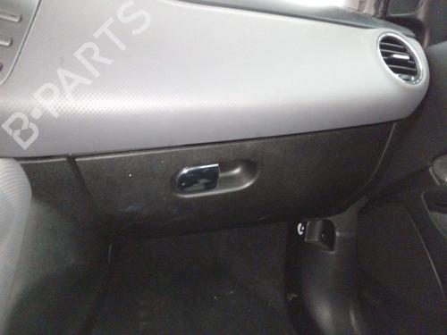 Used Glove box Glove box 38557000 38557000