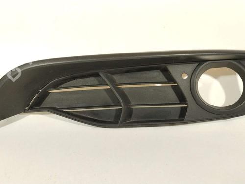 Used Grille Grille 39568679 39568679