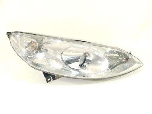 Used Right headlight PEUGEOT 407 (6D_) 1.6 HDi 110 (6D9HZC, 6D9HYC) (109 hp) 30410805