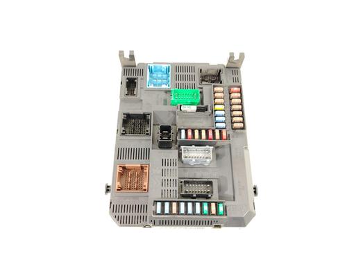 caja-reles-fusibles-citroen-c4-cactus-2014-31888492 main image