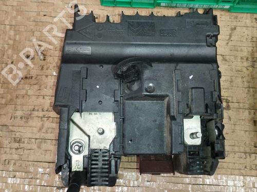 Used Fuse box Fuse box PEUGEOT 308 II (LB_, LP_, LW_, LH_, L3_) 1.2 THP 110 (110 hp) 40062569 40062569