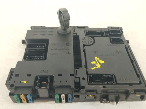 Used Fuse box Fuse box 38046381 38046381