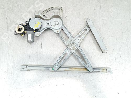 Used Front left window mechanism TOYOTA YARIS (_P13_) 1.5 Hybrid (NHP130_, NHP130) (101 hp) 30744561