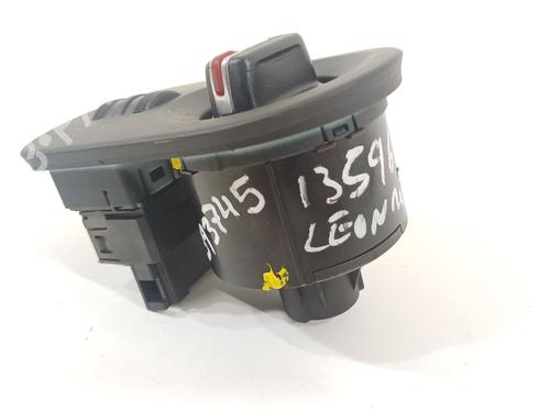 Headlight switch SEAT LEON (1P1) 1.9 TDI | BP27202379I24 