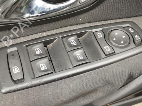 Used Left front window switch RENAULT MEGANE III Hatchback (BZ0/1_, B3_) 1.2 TCe (BZ2B, BZ11) (116 hp) 30273414
