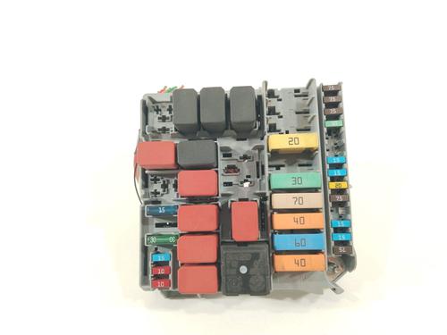 Used Fuse box Fuse box 26558470 26558470