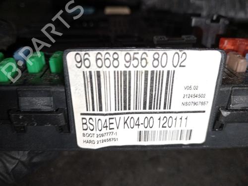 Fuse box CITROËN C5 III (RD_) 2.0 HDi 140 (RDRHF8, RDRHFA, RDRHA8, RDRHAJ) | BP35769794E1 - Image 3