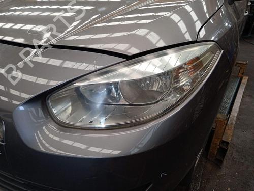 left-headlight-renault-fluence-l3_-2010-34444773 main image