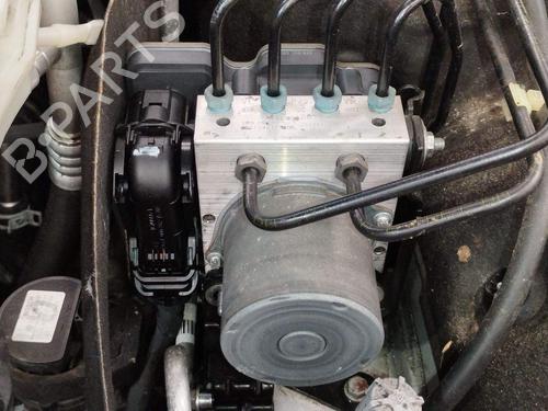 abs-pump-mercedes-benz-marco-polo-camper-w447-2015-39102928 main image