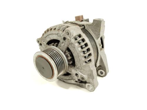 Used Alternator Alternator TOYOTA AURIS (_E15_) 1.4 D-4D (NDE150_, NDE150R) (90 hp) 34193646 34193646
