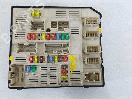 fuse-box-renault-megane-iii-hatchback-bz01_-b3_-2008-26558438 main image