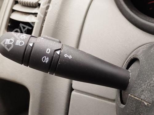 Used Headlight switch NISSAN PRIMASTAR Van (X83) 2.0 dCi 115 (114 hp) 28607845