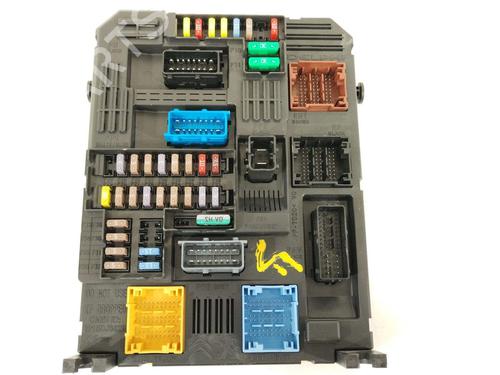 fuse-box-citroen-c4-picasso-ii-2013-36667645 main image